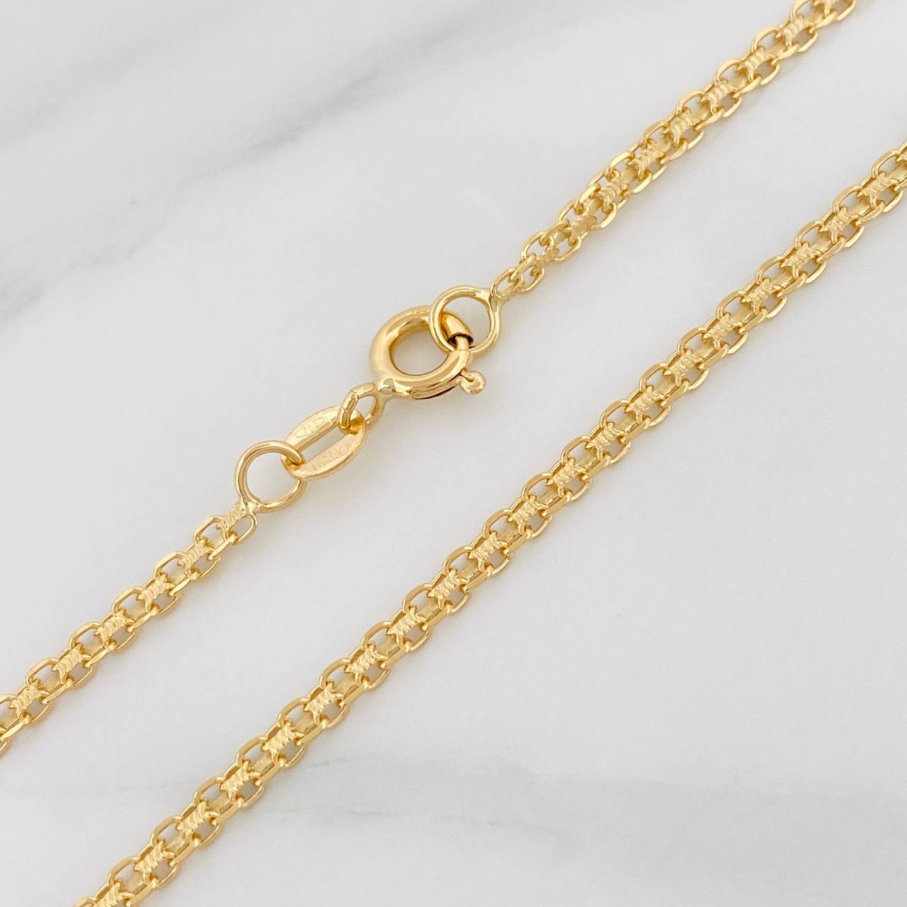 Cadena China 4.6g / 20 in / 2.2mm Oro Amarillo 18K