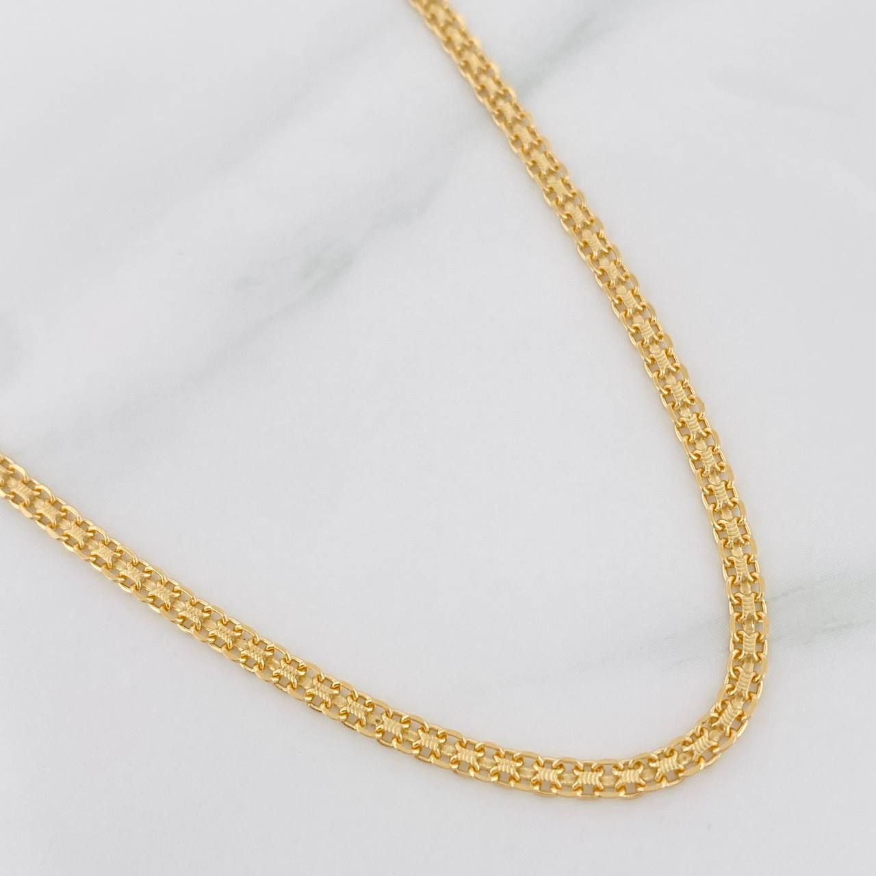 Cadena China 4.9g / 20 in / 2.1mm Oro Amarillo 18K