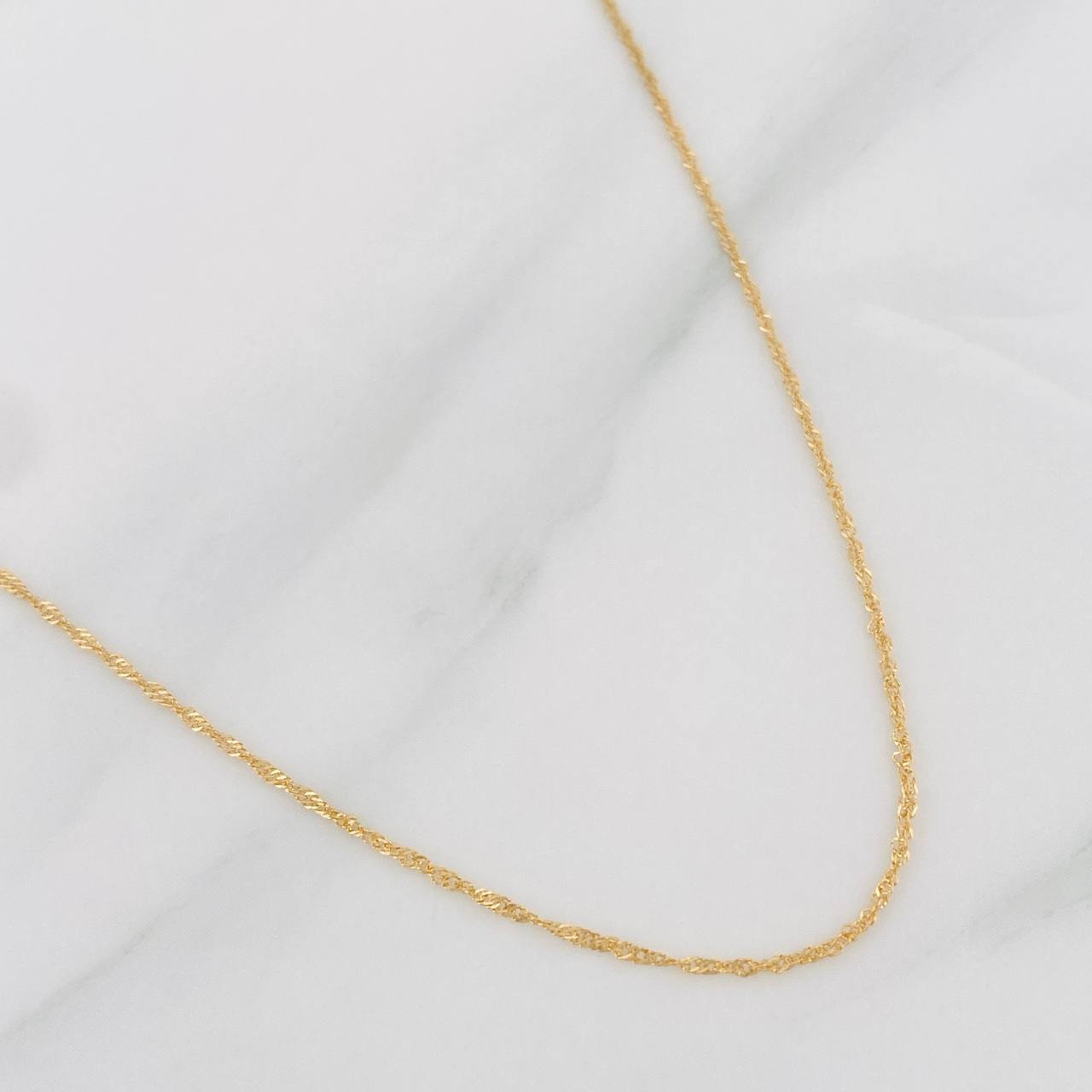 Singapore Chain 0.85g / 20 in / 0.7mm Yellow Gold 18K