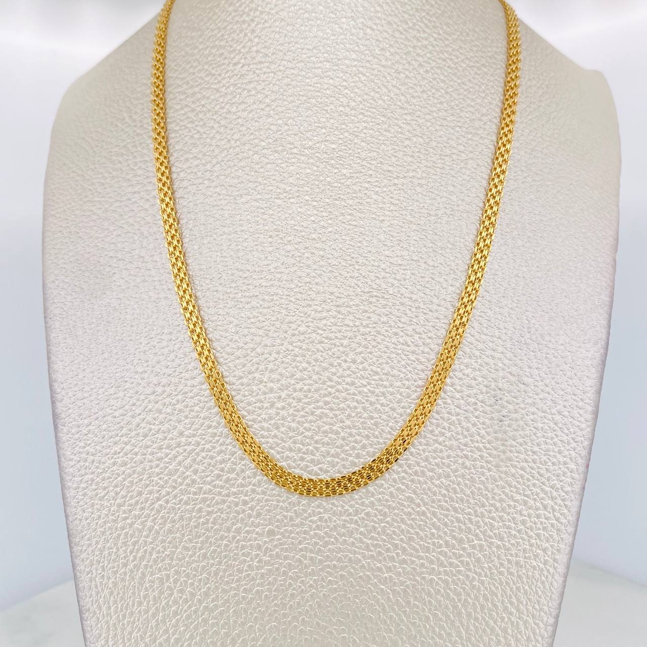 Bismark Chain 4.2g / 18 in / 1.6mm Yellow Gold 18K