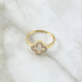 Silhouette Clover Ring 2.1gr / Size 8 1/4 / White Zircons 18K Yellow Gold
