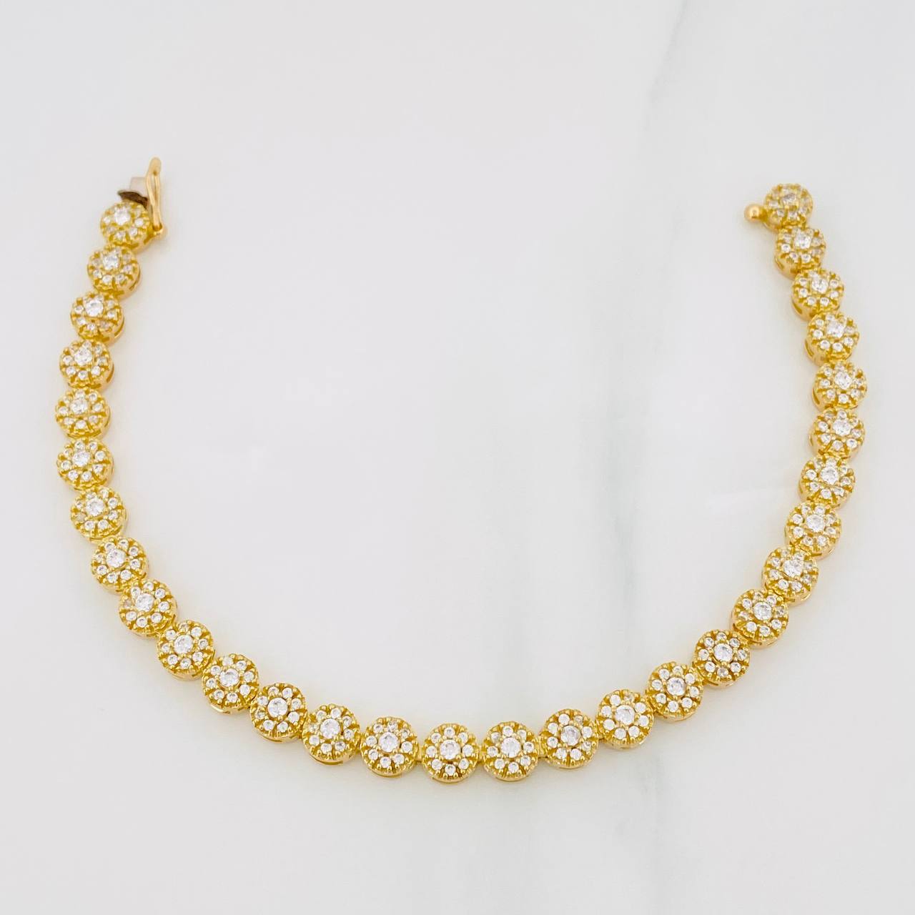 Tennis Bracelet 10.95g / 6 1/2 in / 5.24mm Yellow Gold 18K