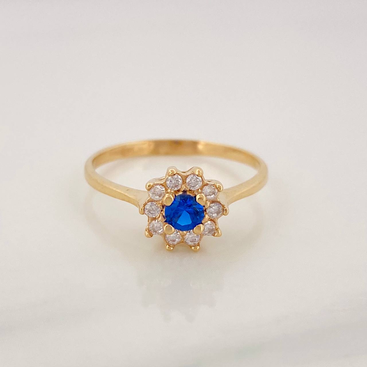Halo Flower Ring 2.05g / T6 1/2 Yellow Gold 18K