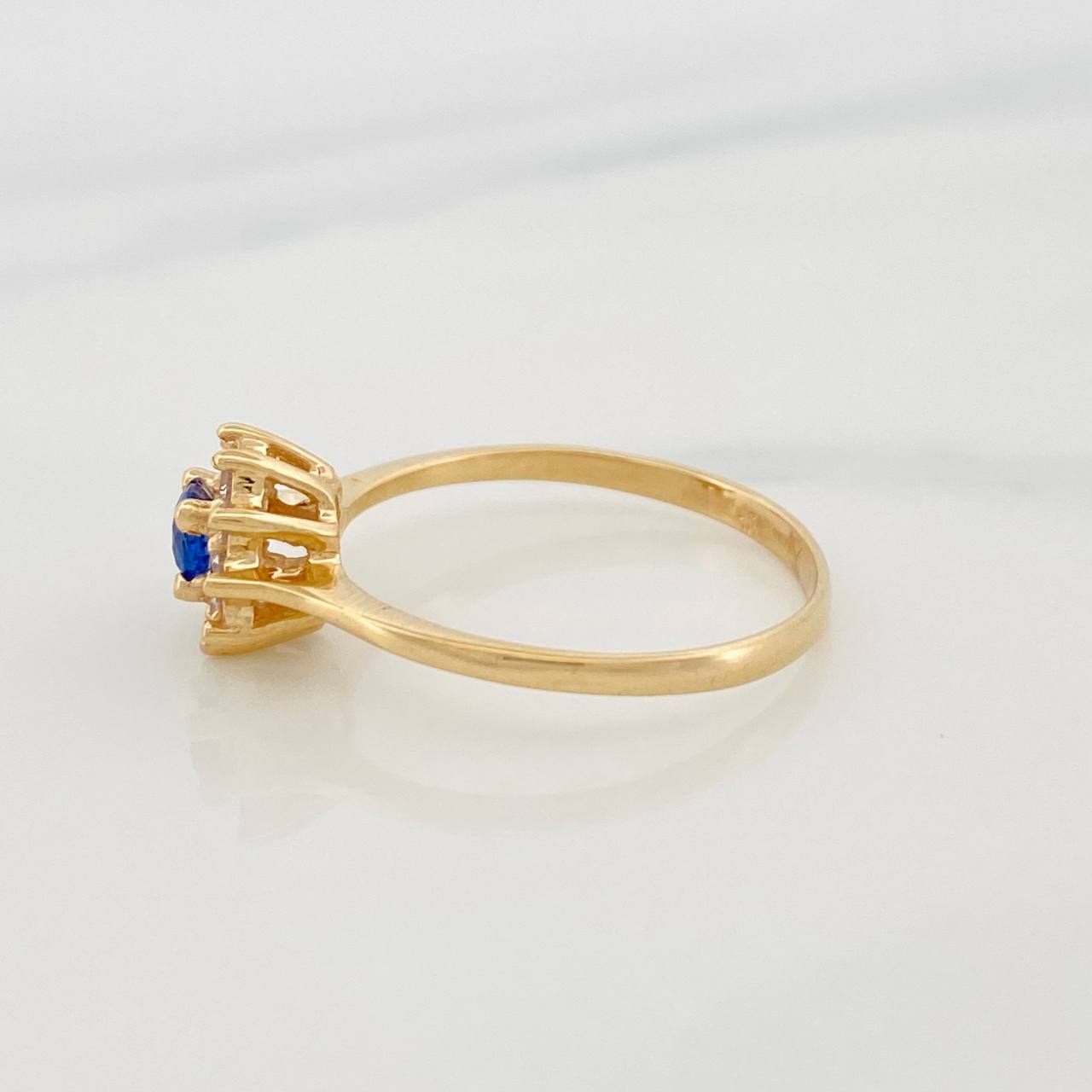 Halo Flower Ring 2.05g / T6 1/2 Yellow Gold 18K