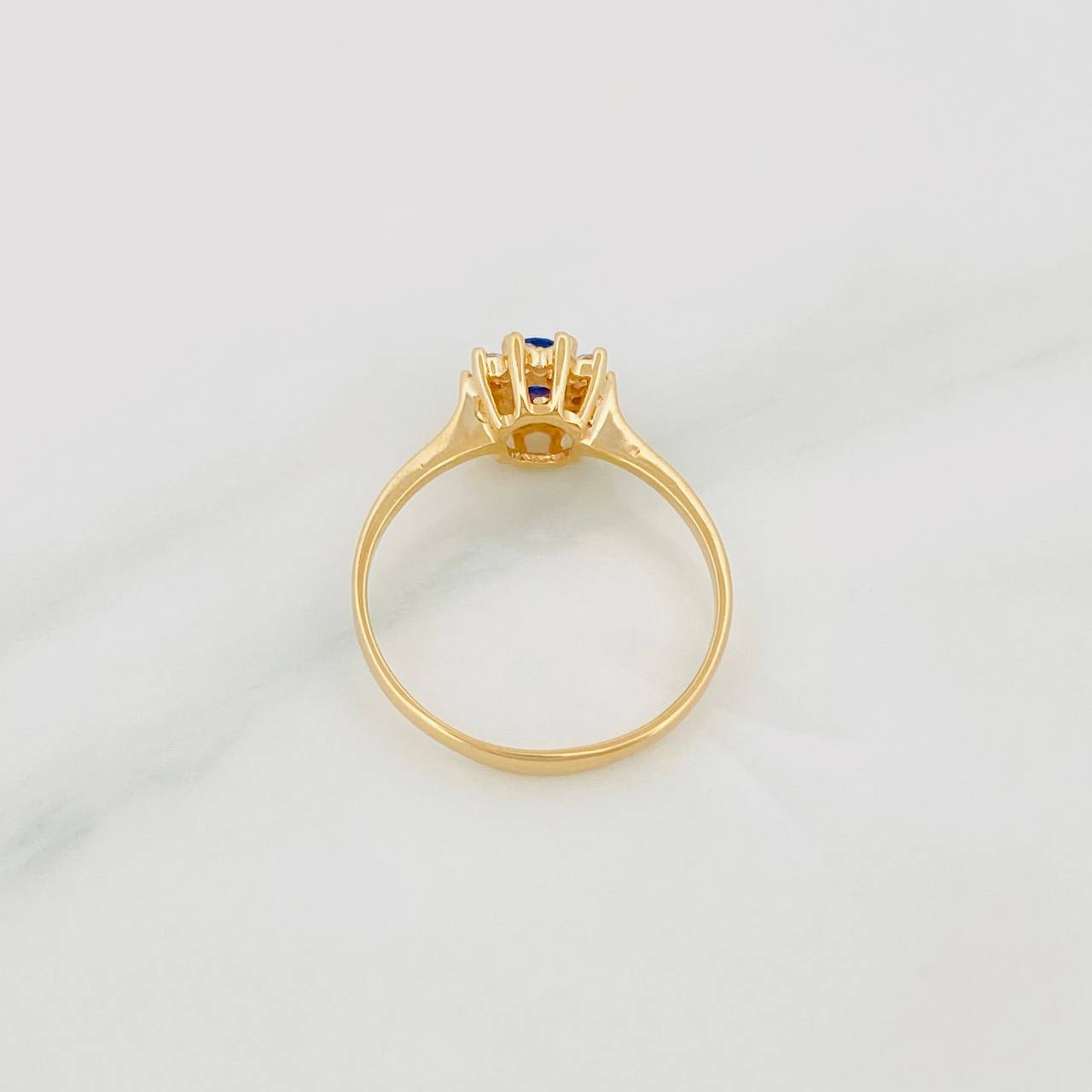 Halo Flower Ring 2.05g / T6 1/2 Yellow Gold 18K