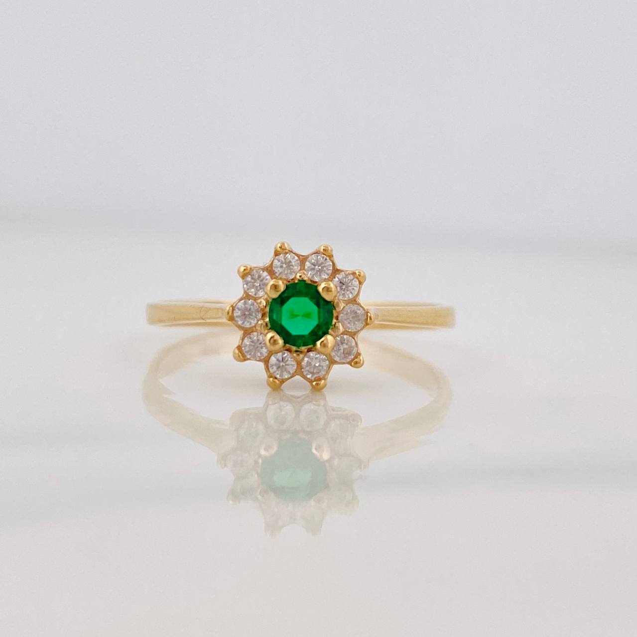 Halo Flower Ring 2.15g / T7 Yellow Gold 18K