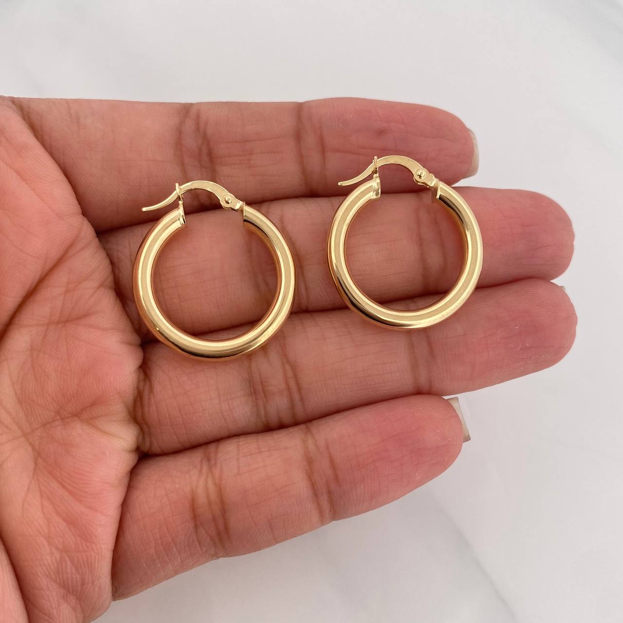 Candongas Aro Liso 2.7g / 1 in Oro Amarillo 18K