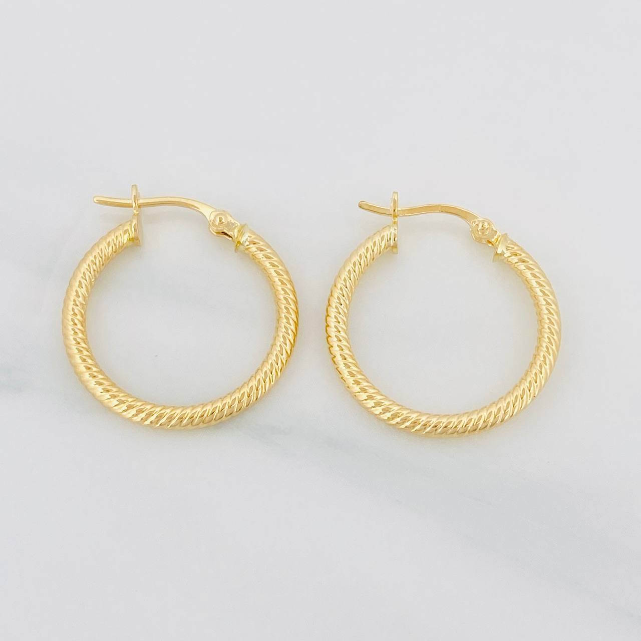 Candongas Zion 1.65g / 3/4 in Oro Amarillo 18K