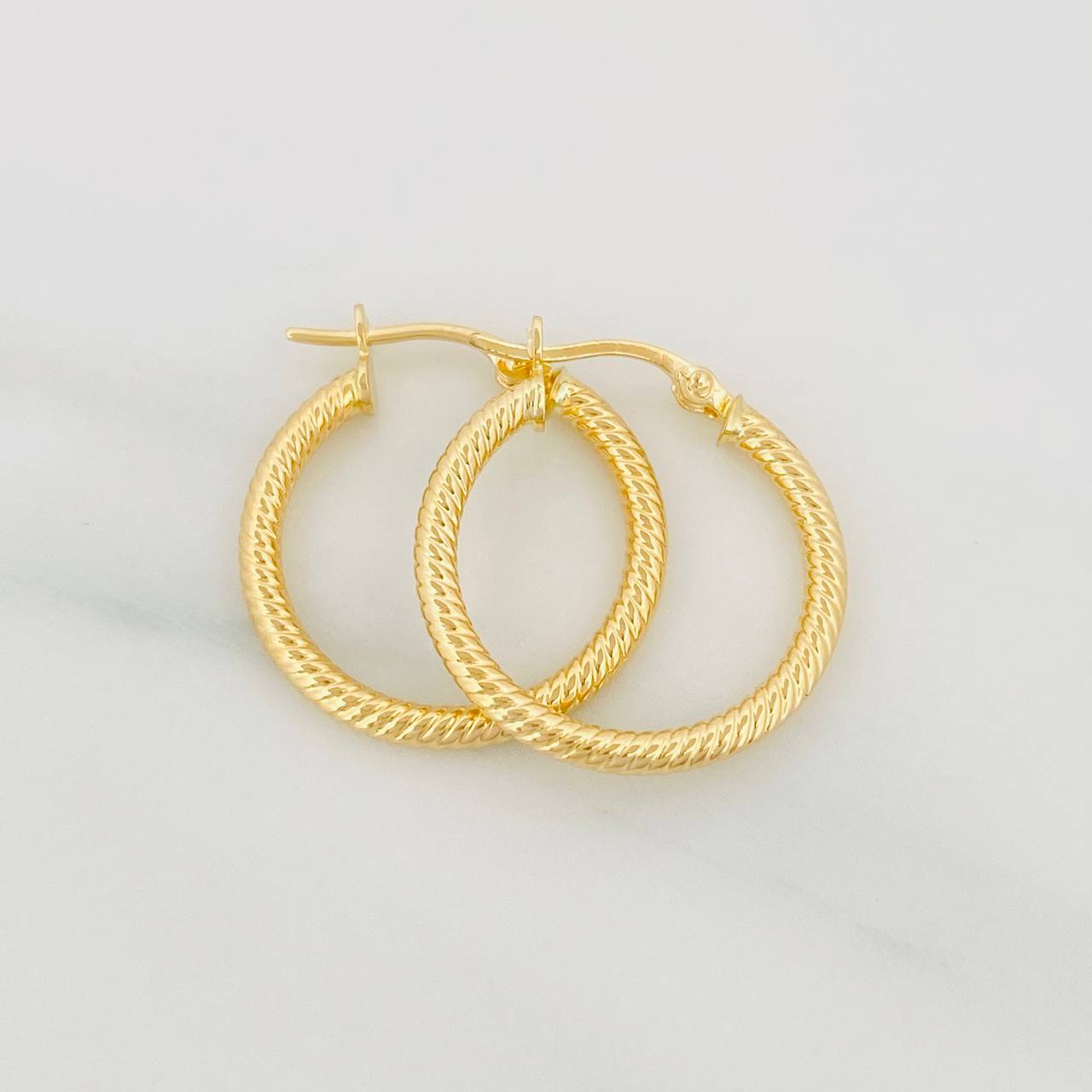 Candongas Zion 1.65g / 3/4 in Oro Amarillo 18K