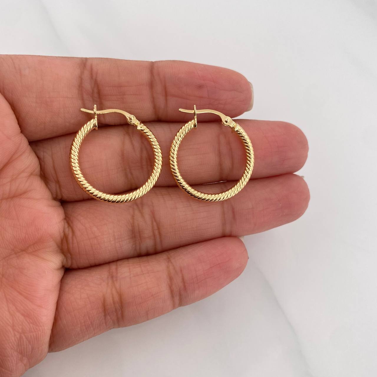 Candongas Zion 1.65g / 3/4 in Oro Amarillo 18K