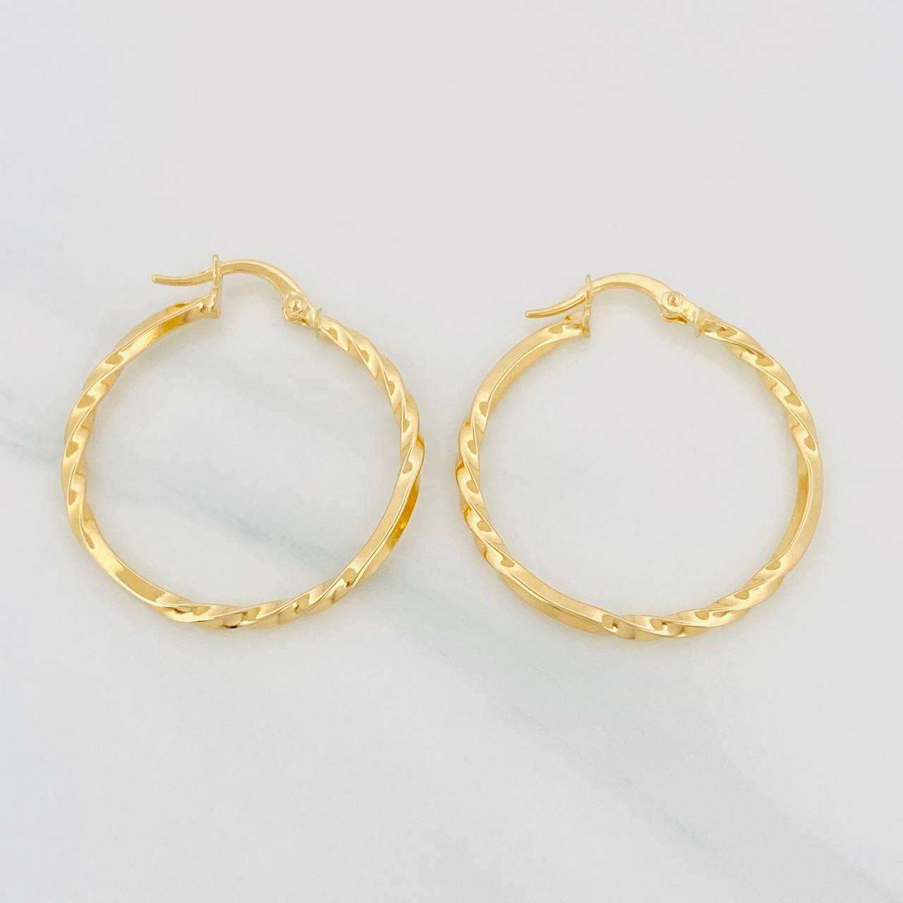 Hoop Earrings Megan 1.65g / 1 1/4 in Yellow Gold 18K