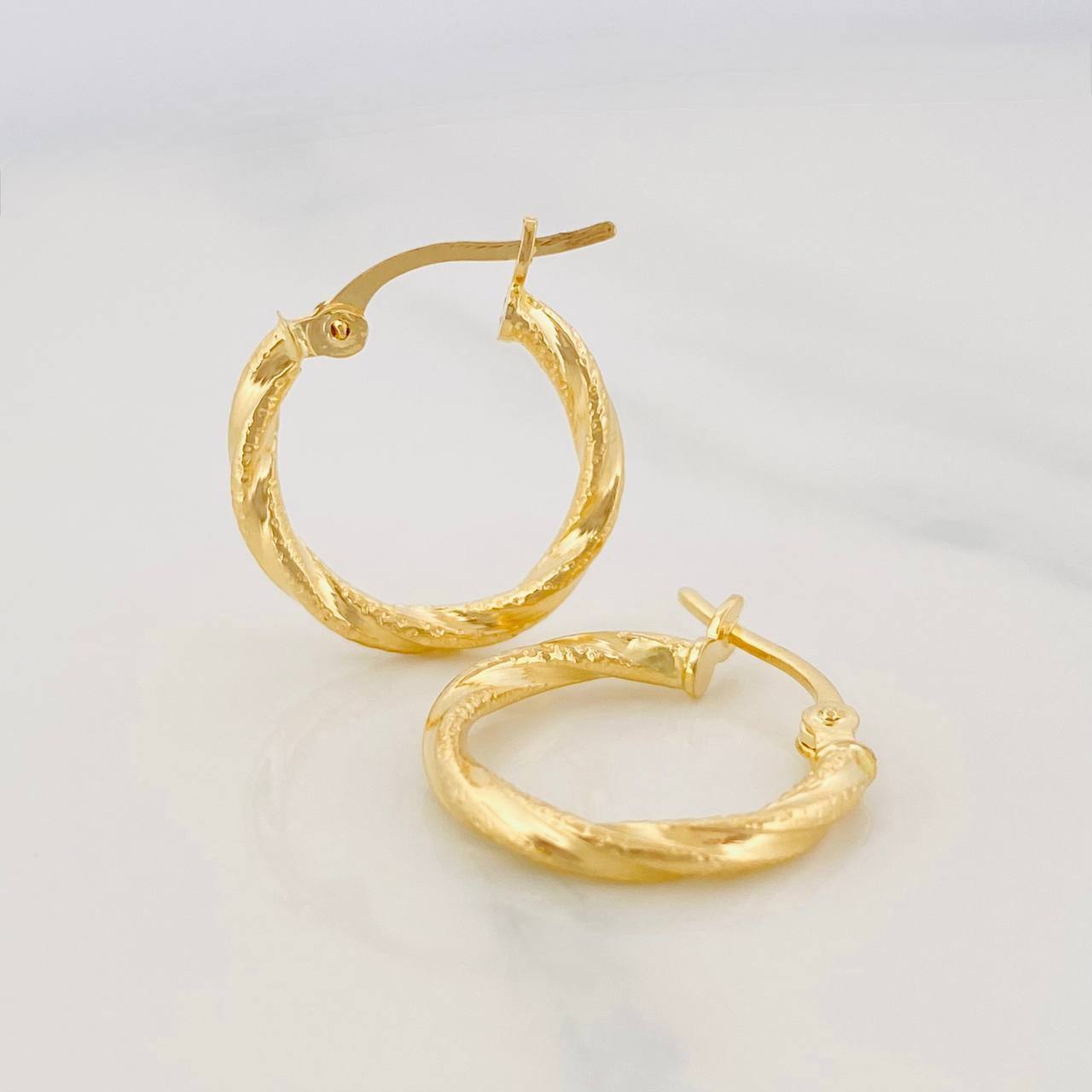 Hoop Earrings Gala 1.15g / 3/4 in Yellow Gold 18K