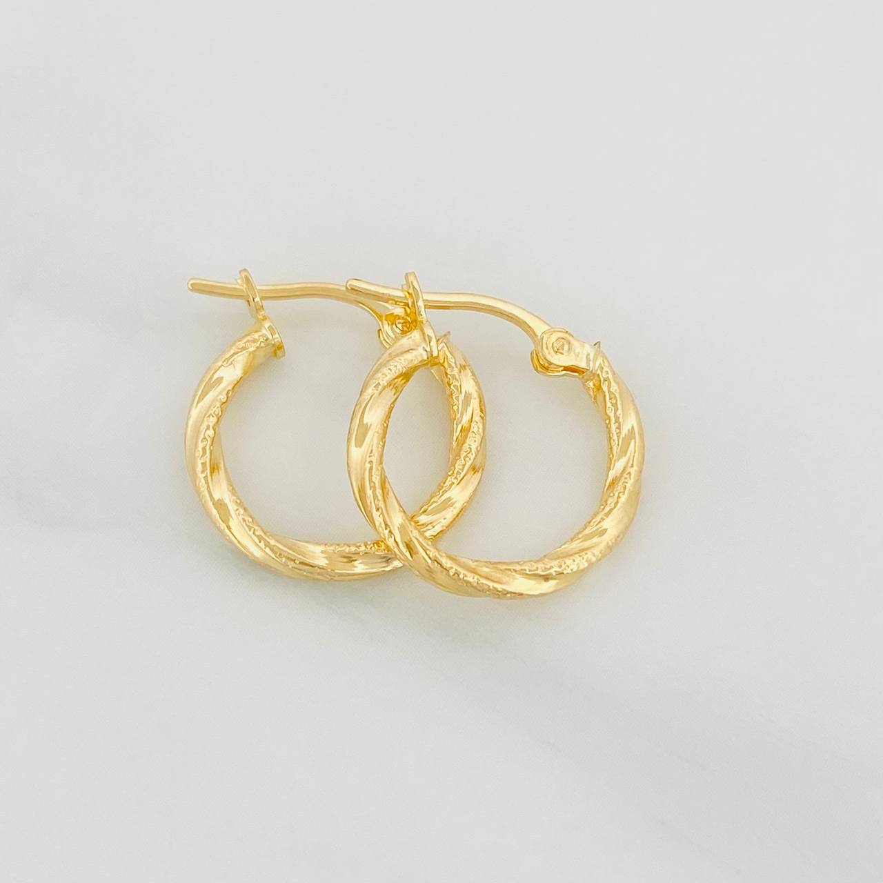 Hoop Earrings Gala 1.15g / 3/4 in Yellow Gold 18K
