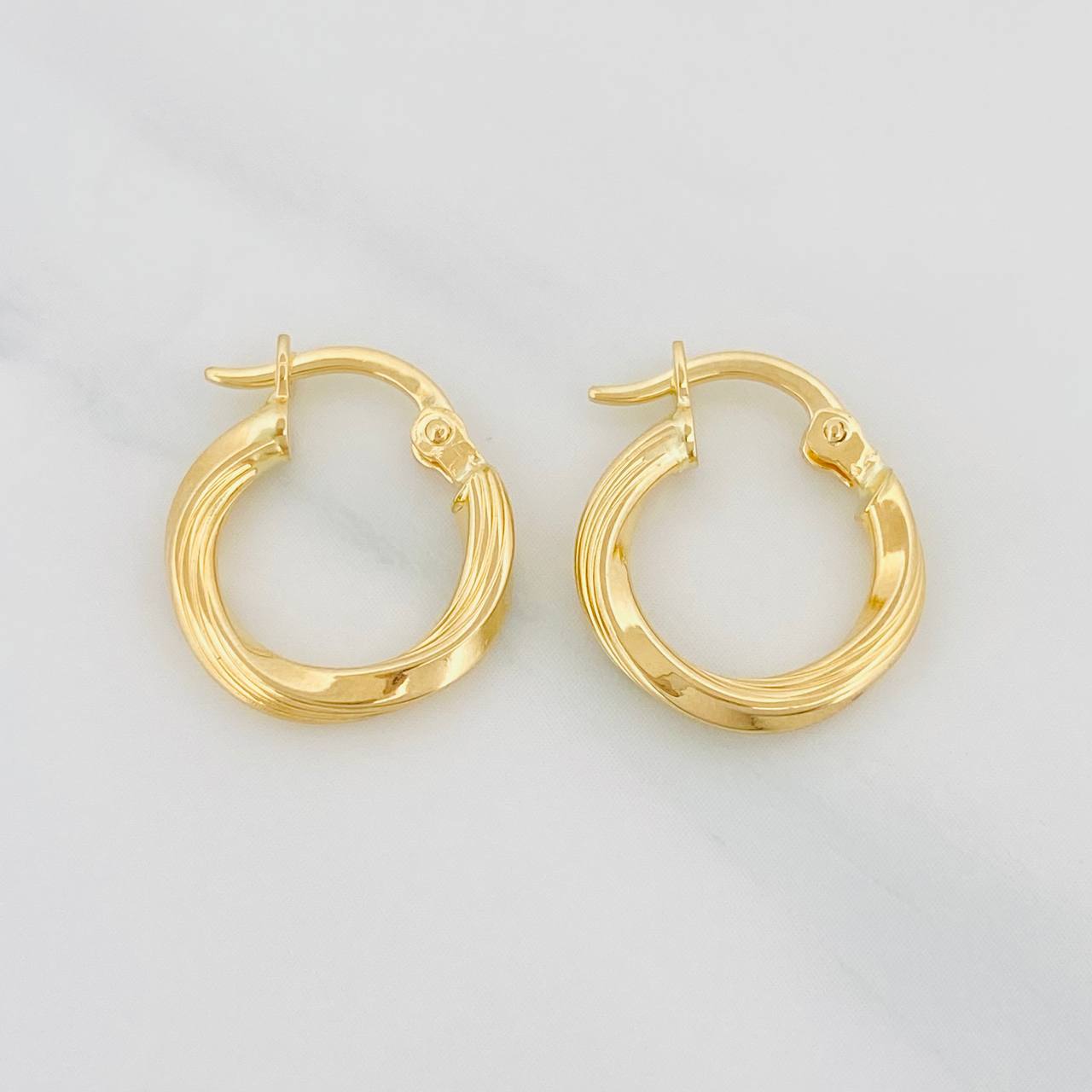 Hoop Earrings Mary 1.15g / 3/4 in Yellow Gold 18K