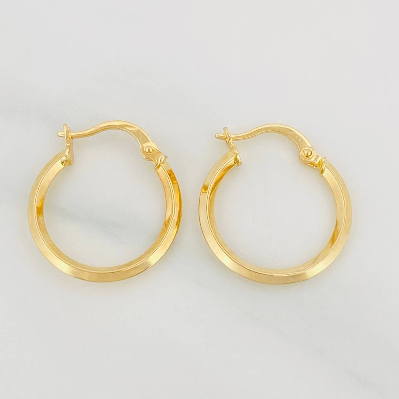 Candongas Jass 1.15g / 3/4 in Oro Amarillo 18K