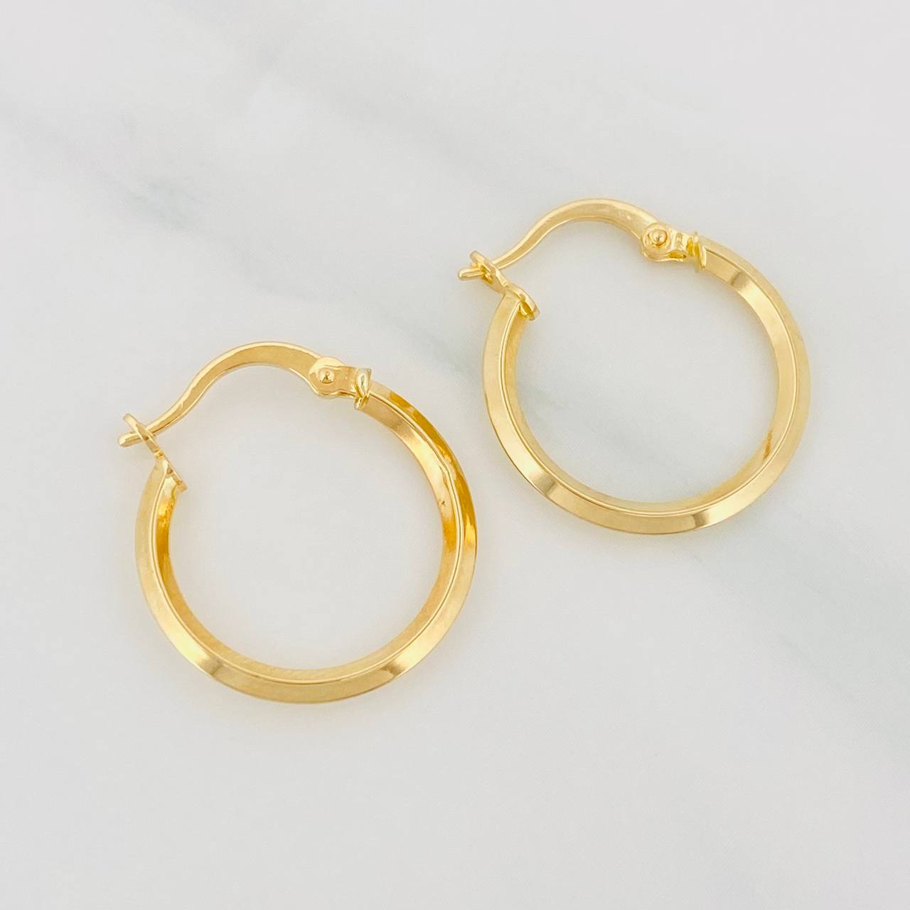 Candongas Jass 1.15g / 3/4 in Oro Amarillo 18K
