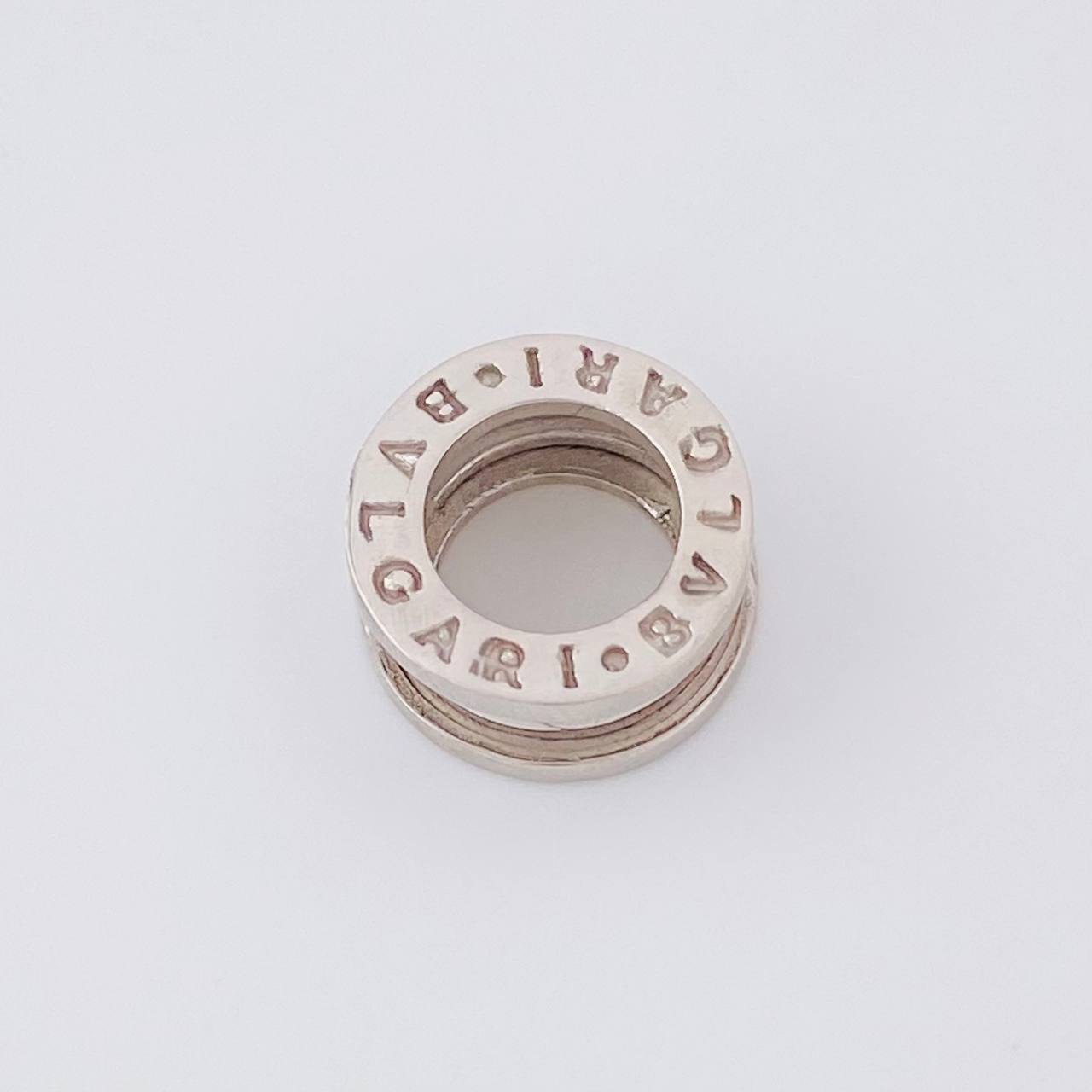 Pendant Bv 2.9g / 1/2 in 18K White Gold