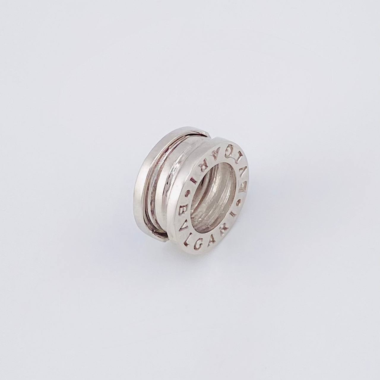 Pendant Bv 2.9g / 1/2 in 18K White Gold