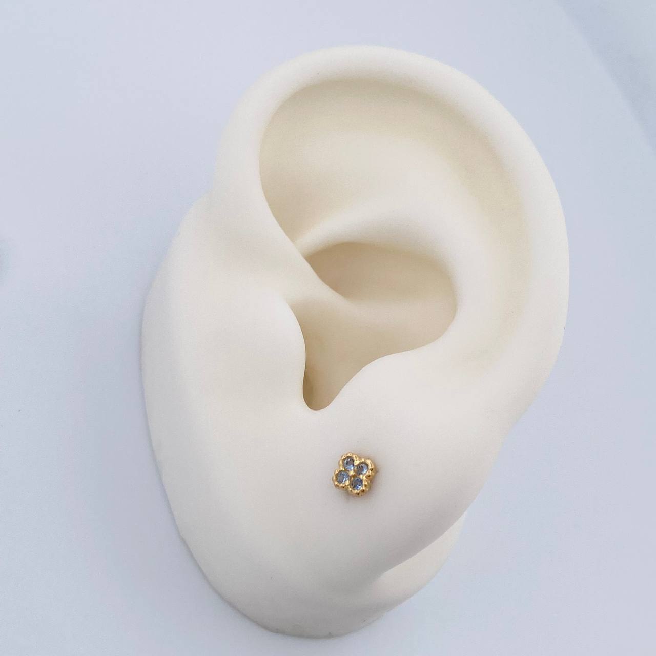 Topos Mini Trebol 0.6gr / 3.8mm Oro Amarillo 18K %