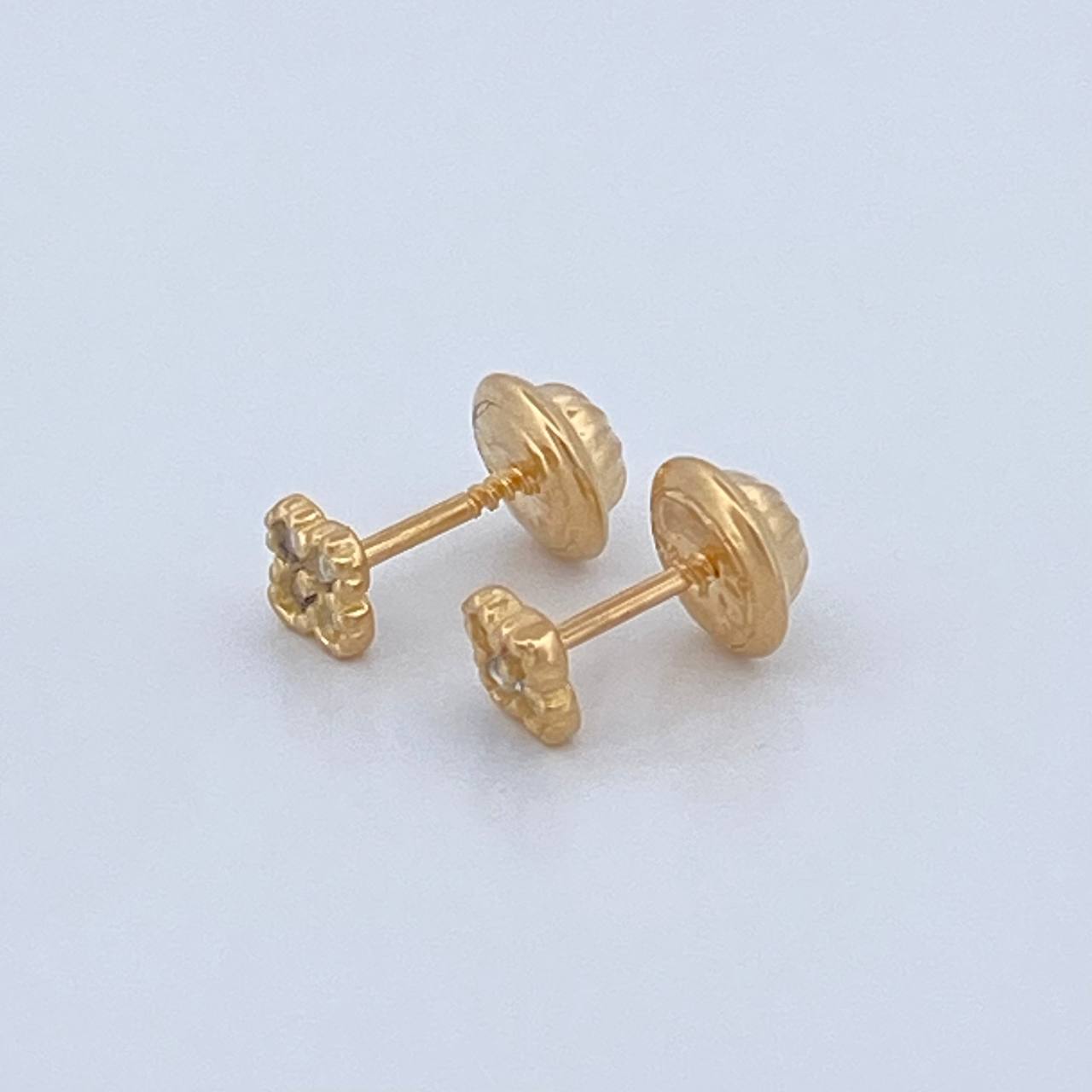 Topos Mini Trebol 0.6gr / 3.8mm Oro Amarillo 18K %