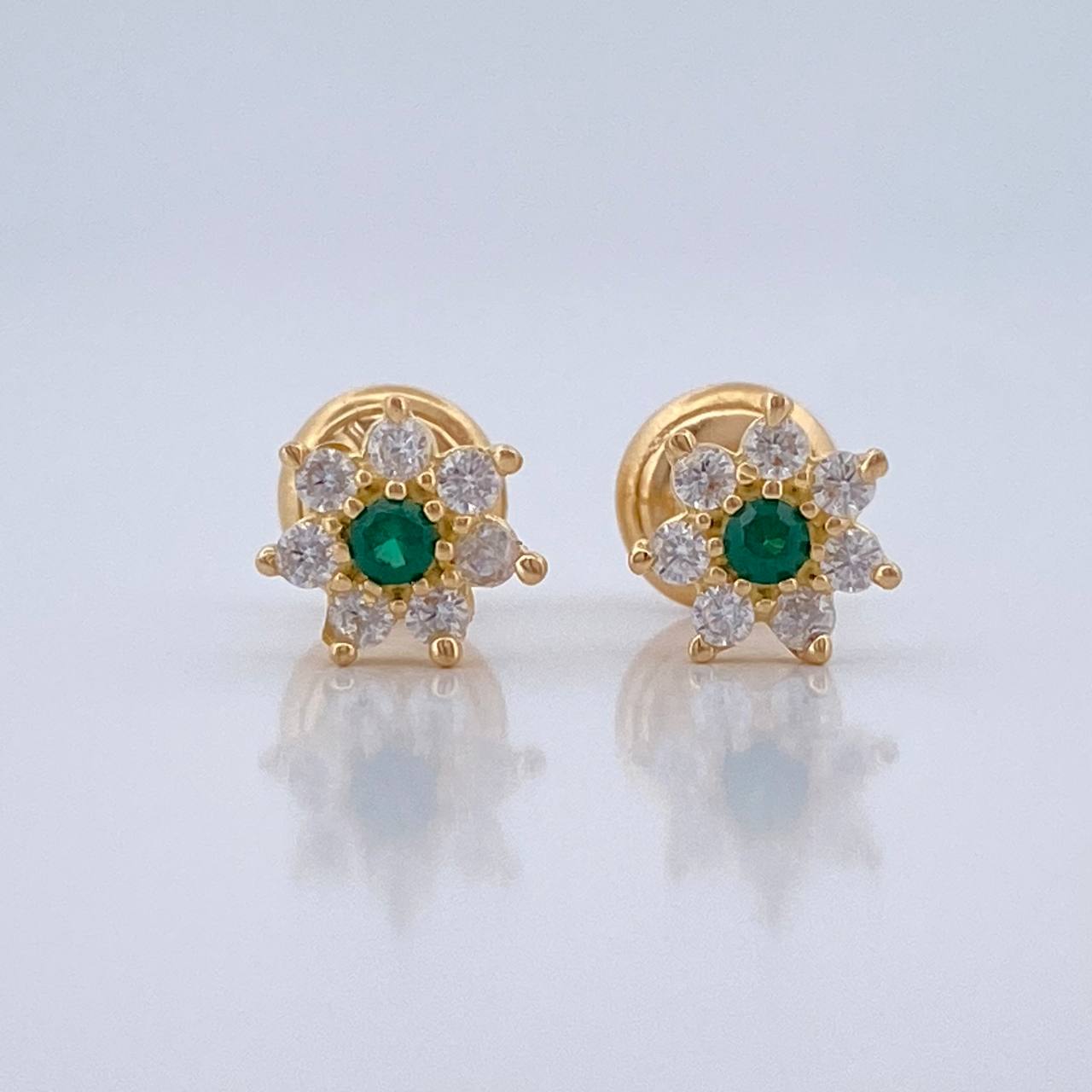 Topos Flor Petalos 0.9gr / 6.33mm Oro Amarillo 18K %