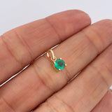 Dije Redondo Esmeralda 48Pts 0.5gr / 1/2 in / Oro Amarillo 18K $