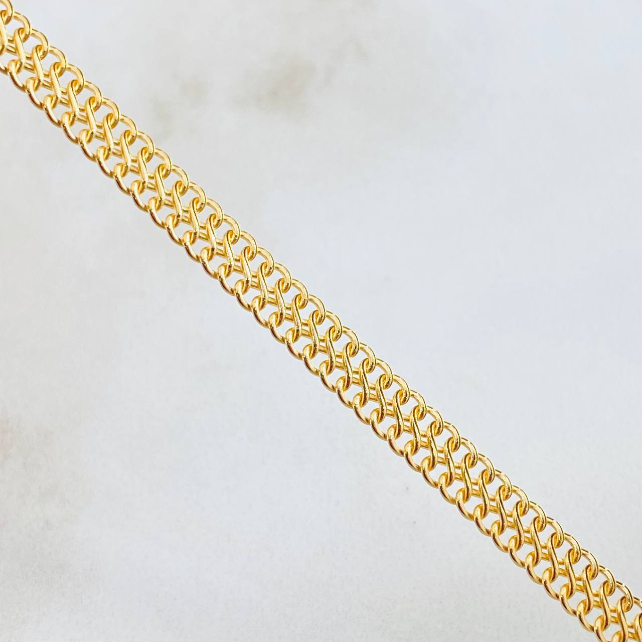 Pulso Sedusa 2gr / 7 1/2 in / 4mm Oro Amarillo +3 18K *