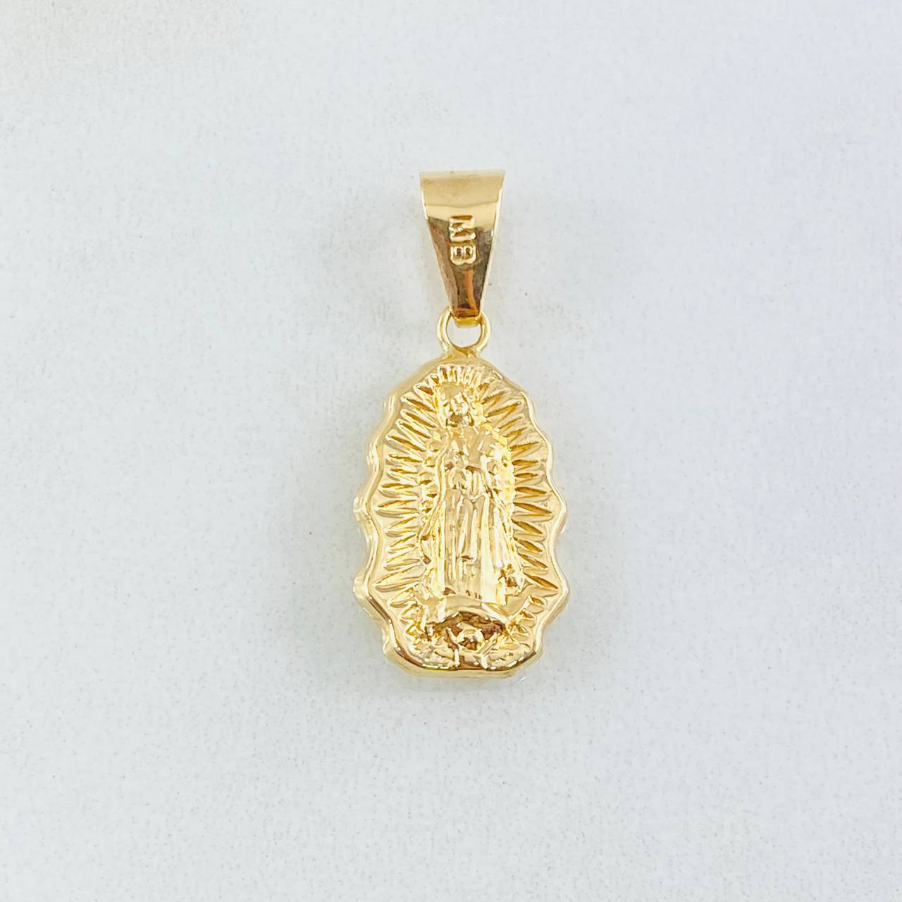 Dije Virgen Guadalupe 1.05gr / 1 in / Oro Amarillo 18K ©
