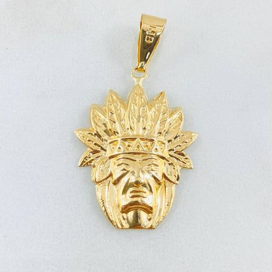 Indian Pendant 2.2gr / 1.5in / 18K Gold