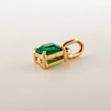 Dije Cuadrado Abultado Esmeralda 35pts 0.6gr / 1/2 in / Oro Amarillo 18K ©