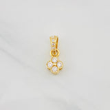 Dije Flor Bordes Texturizados 0.75g / 1/2 in Dos Oros Amarillo Blanco 18K