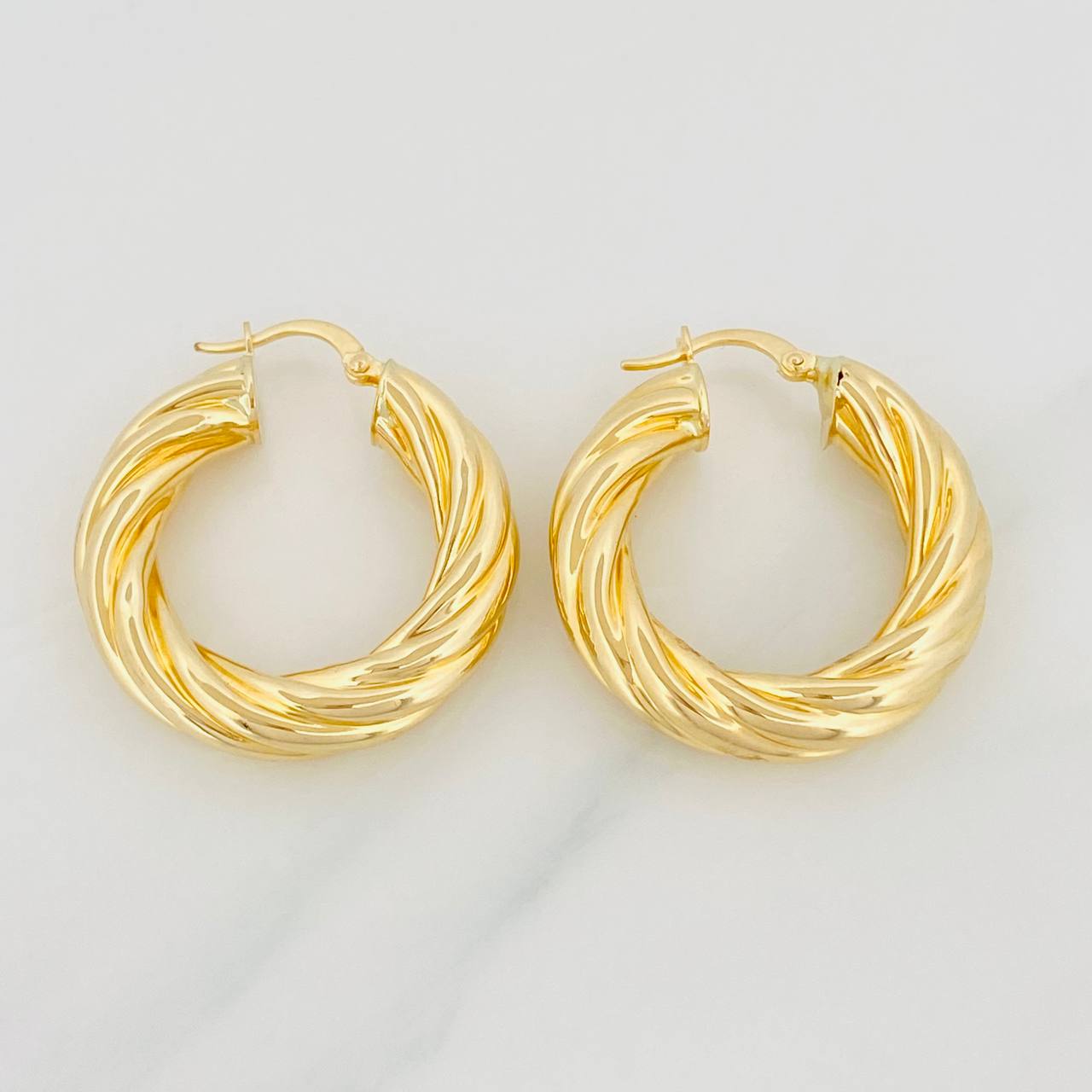 Candongas Mati 7.6g / 1 1/4 in Oro Amarillo 18K