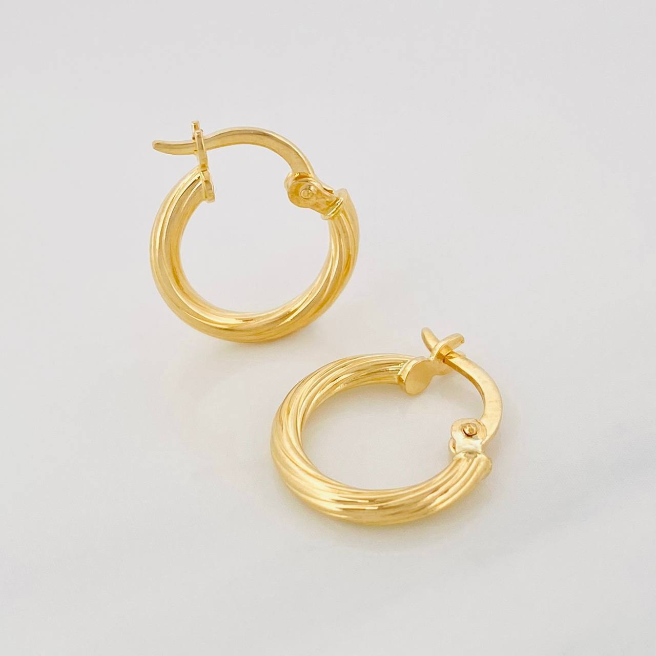 Candongas Mary 1.05g / 1/2 in Oro Amarillo 18K