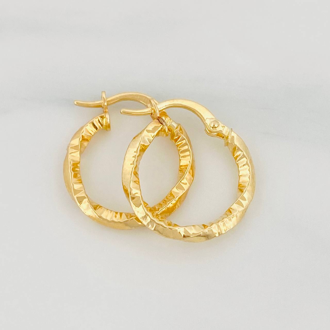 Candongas Majo 1.2g / 3/4 in Oro Amarillo 18K