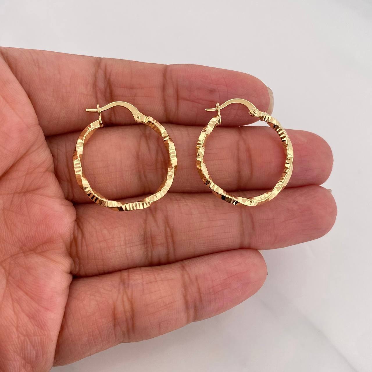 Hoop Earrings Majo 1.6g / 3/4 in Yellow Gold 18K