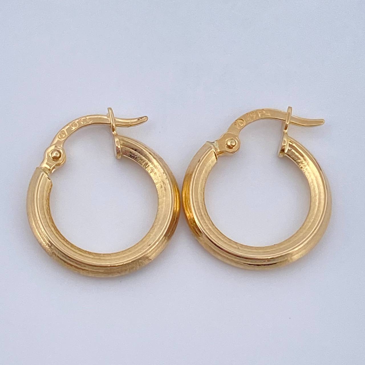 Koko Hoop Earrings 2gr / 1/2 in / 18K Gold