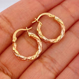 Majo Hoop Earrings 2.15gr / 3/4 in / Three 18K Golds
