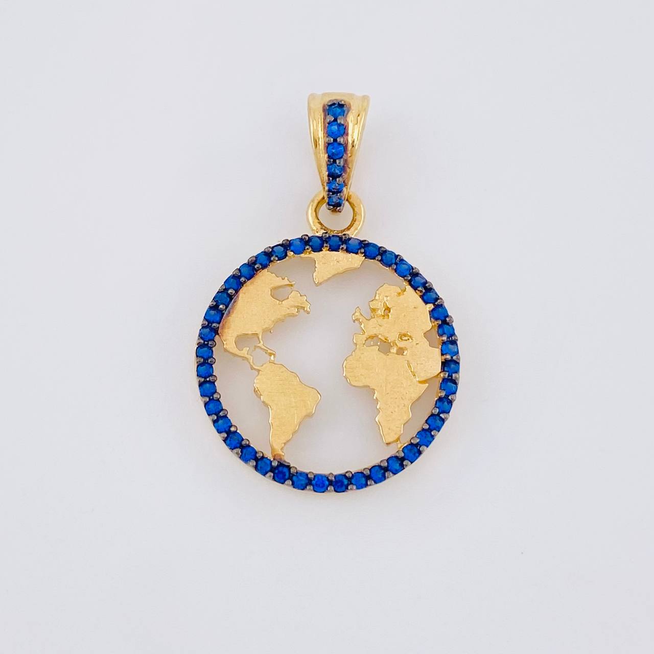 Dije Silueta Tierra 1.95g / 1 in Oro Amarillo 18K