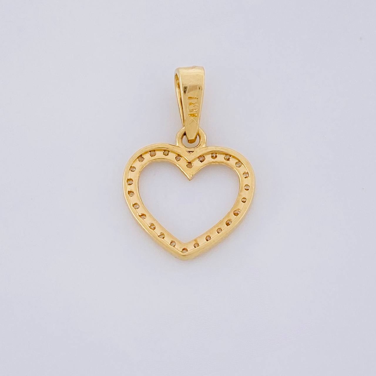 Dije Silueta Corazón Tupido 0.9g / 3/4 in Oro Amarillo 18K