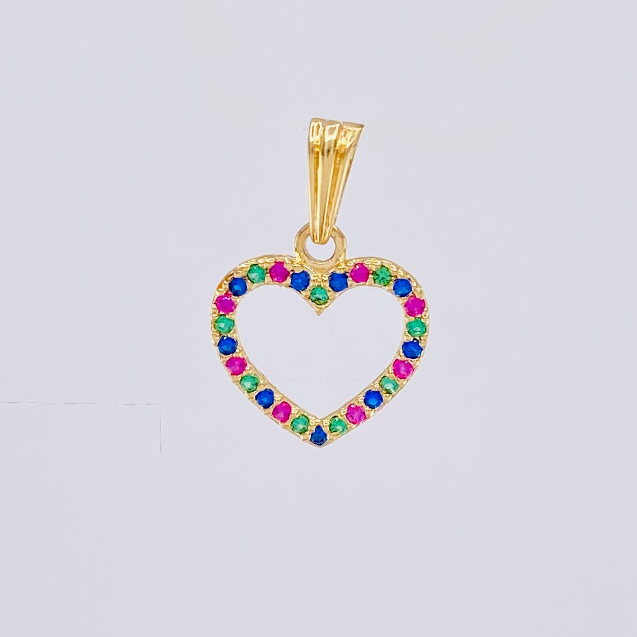 Dije Silueta Corazón Tupido 0.85g / 3/4 in Oro Amarillo 18K