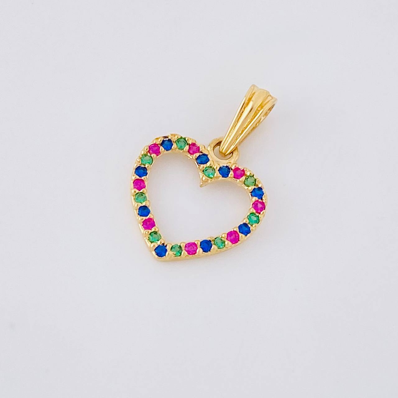 Dije Silueta Corazón Tupido 0.85g / 3/4 in Oro Amarillo 18K