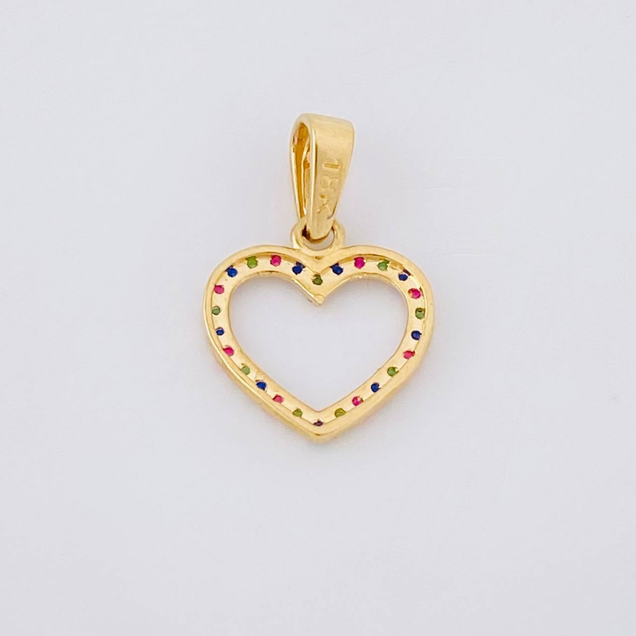 Dije Silueta Corazón Tupido 0.85g / 3/4 in Oro Amarillo 18K