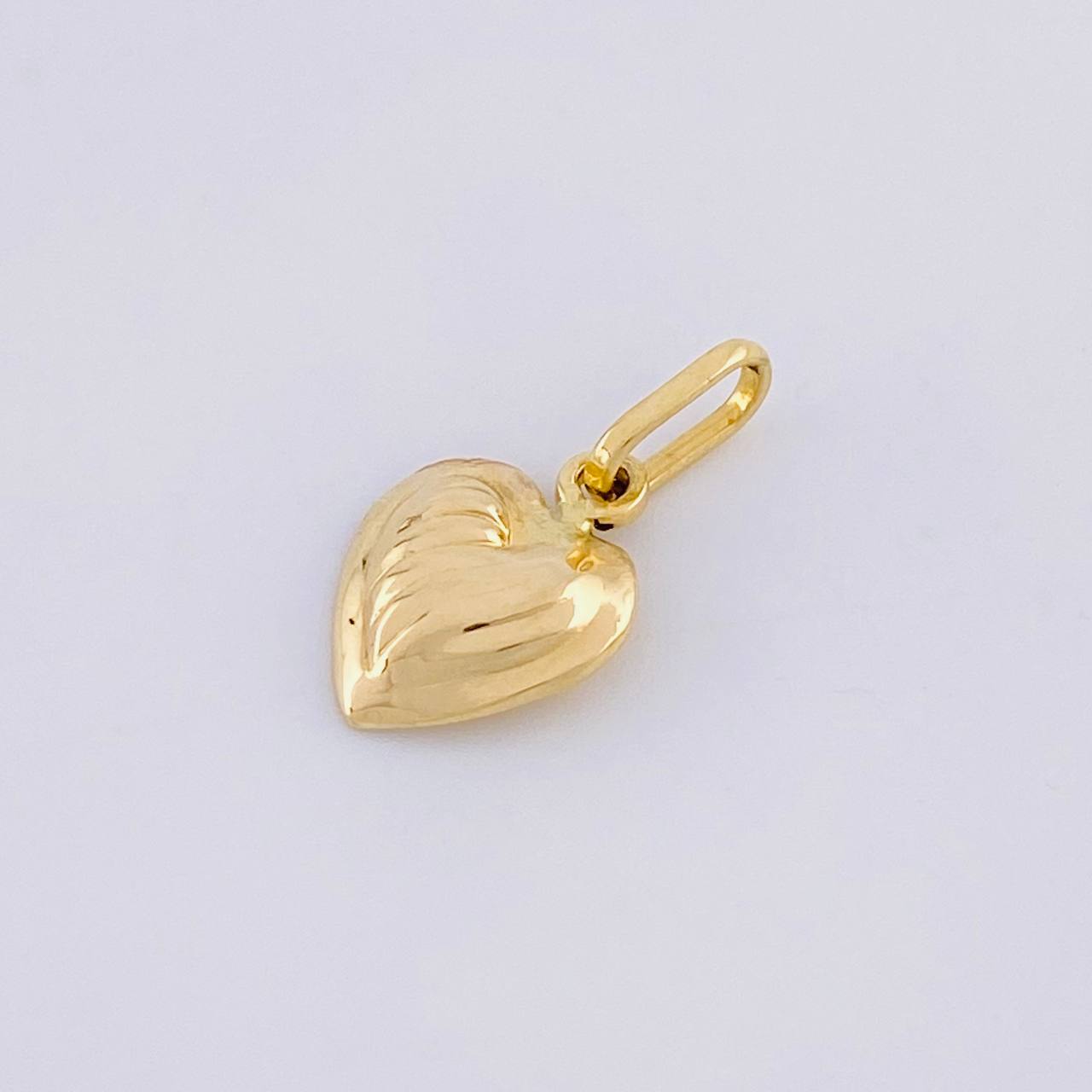 Pendant Heart Linear Relief 0.45g / 3/4 in Yellow Gold 18K