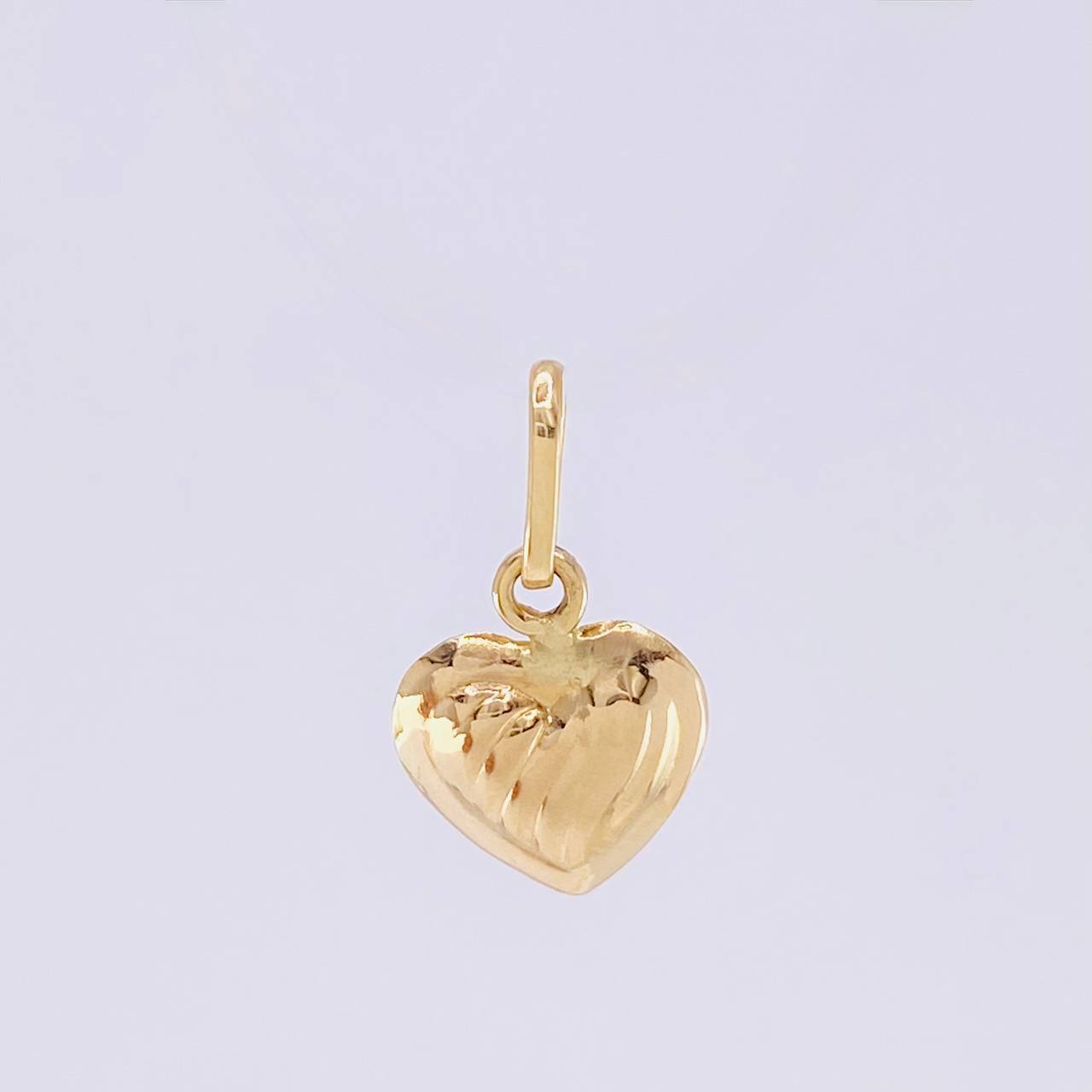 Pendant Heart Linear Relief 0.45g / 3/4 in Yellow Gold 18K