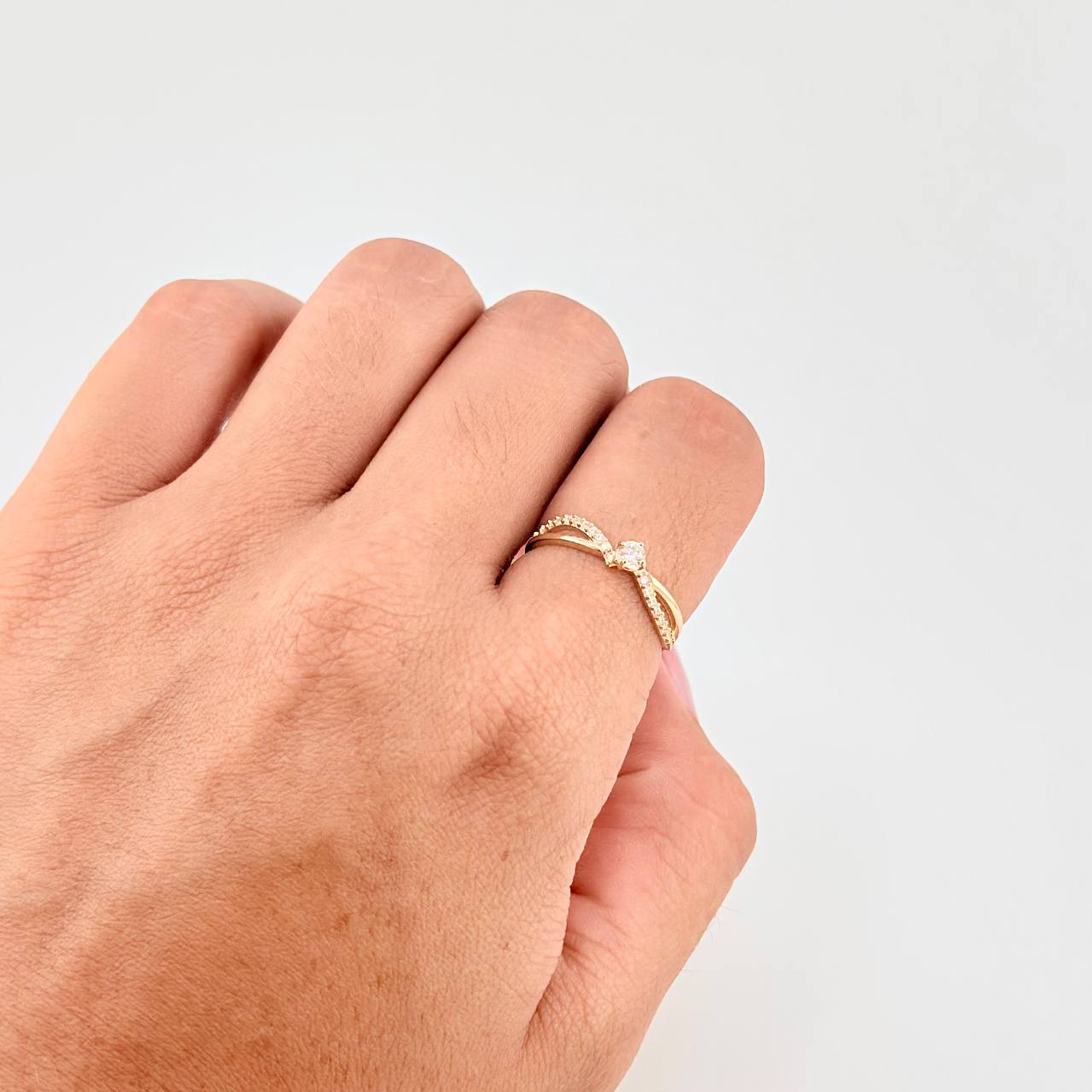 Solitaire Ring Infinite Ribbon 1.2g / T6 1/4 18K Yellow Gold