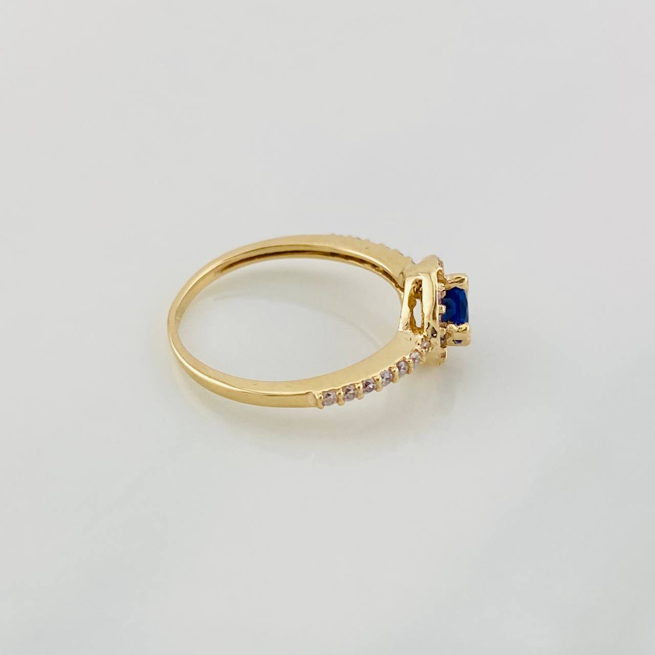 Halo Circle Ring 2.45g / T6 Yellow Gold 18K