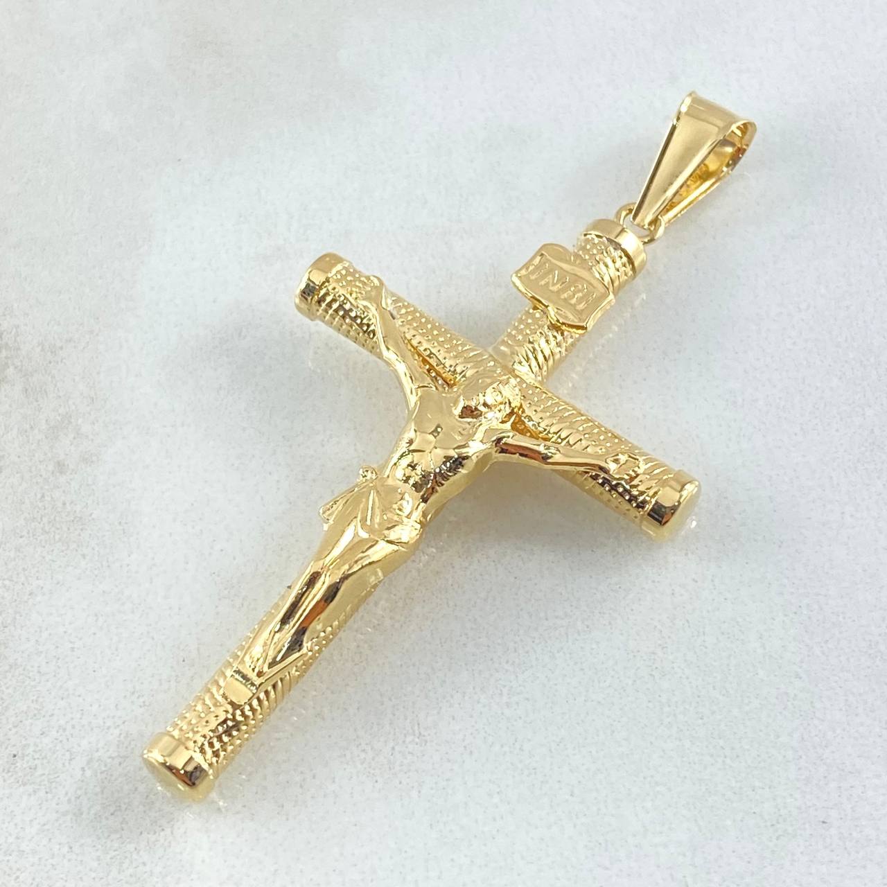 Pendant Cross Christ 3.1gr / 2.3in / 18K Gold