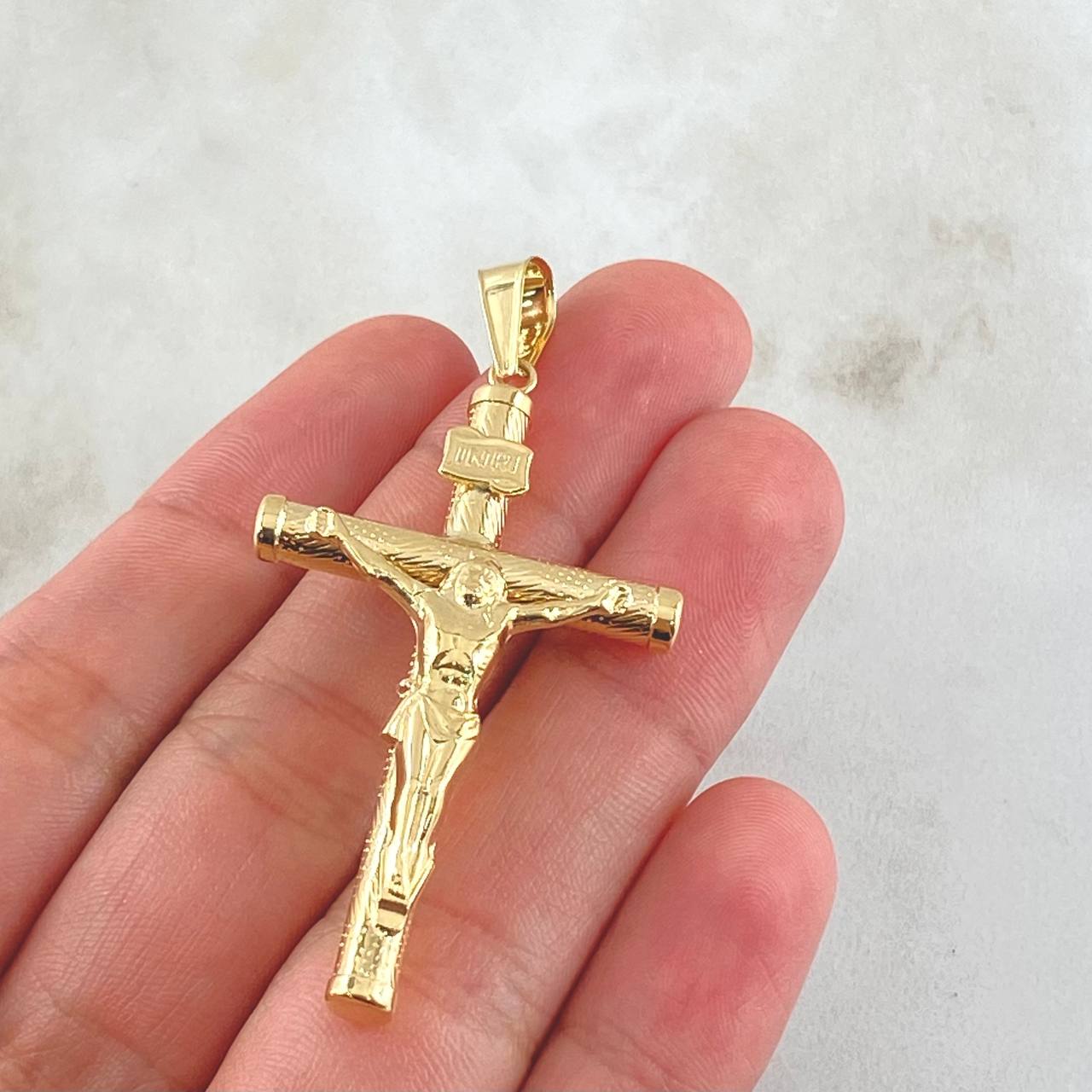 Dije Cruz Cristo 3.05gr / 2 1/4 in / Oro Amarillo 18K