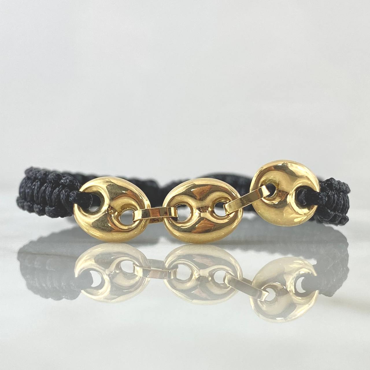 Pulsera Negra Herraje GC 1.55gr / 9.7mm Liso Oro Amarillo 18K