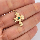 Dije Cruz Plana Esmeralda 13Pts 1.2gr / 1 in / Oro Amarillo 18K %